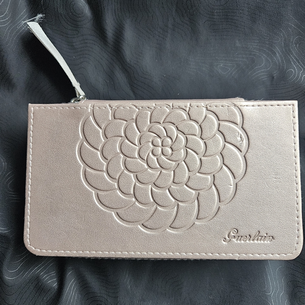 GUERLAIN Pink Radiance Highlighter Makeup